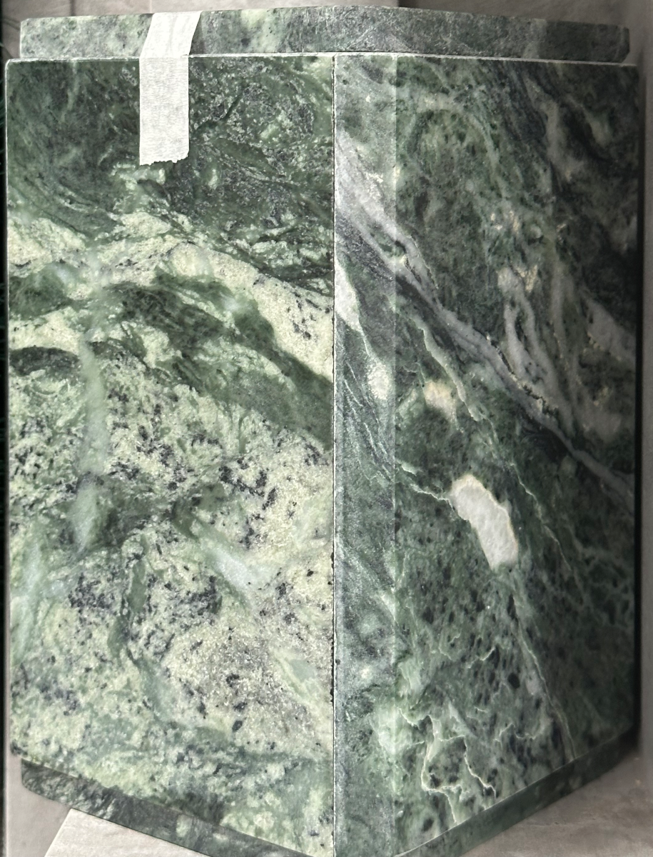 Урна для праха Змеевик